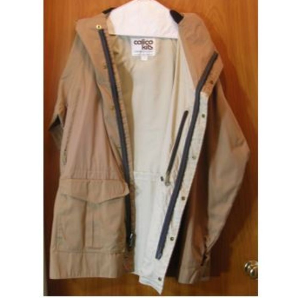 Parka / Overcoat, Large (Men 42-44, Women 14-16)